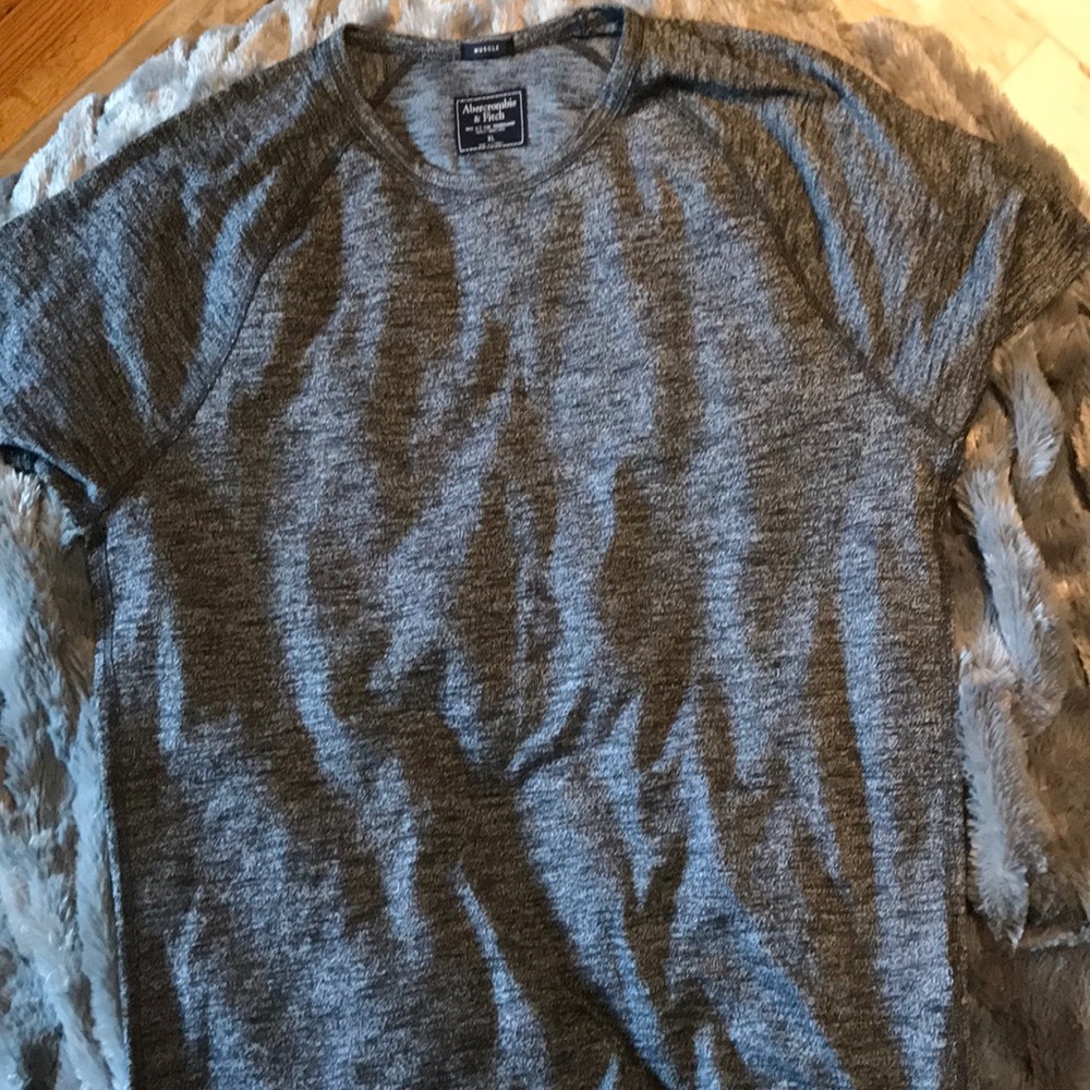 Men's Abercrombie size XL tee shirt